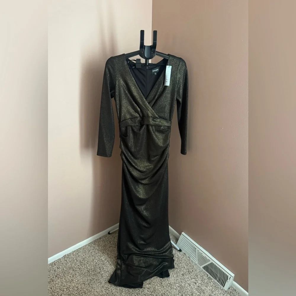 NWT Xscape Black and Gold Shimmer V Neck Gown - Picture 3 of 7